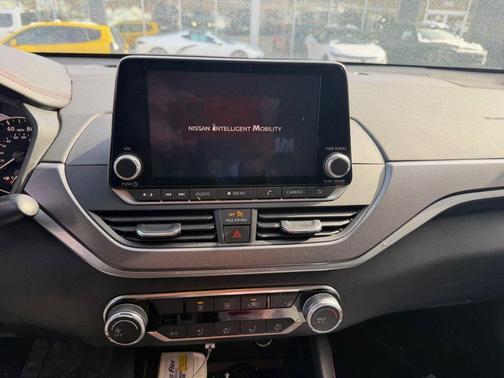 2023 Nissan Altima SR FWD