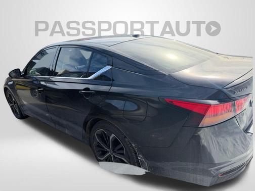 2023 Nissan Altima SR FWD