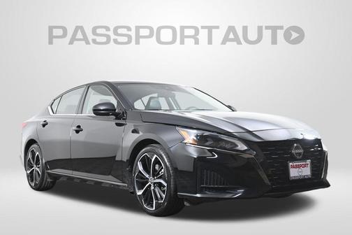 2023 Nissan Altima SR FWD