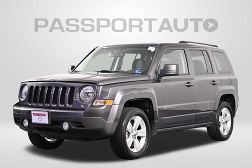Granite Crystal Metallic Clearcoat 2017 Jeep Patriot Latitude