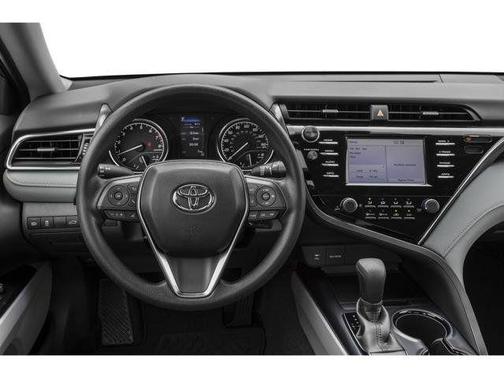 Celestial Silver Metallic 2019 Toyota Camry SE