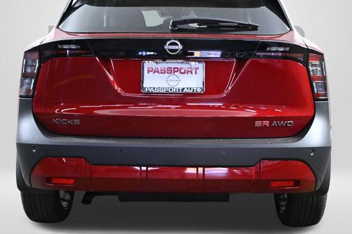 2026 Nissan Kicks SR