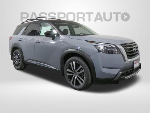 2025 Nissan Pathfinder Platinum 4WD