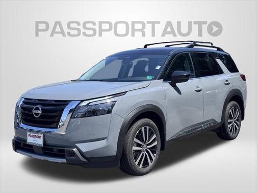 2025 Nissan Pathfinder Platinum 4WD