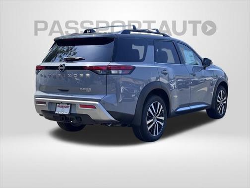 2025 Nissan Pathfinder Platinum 4WD