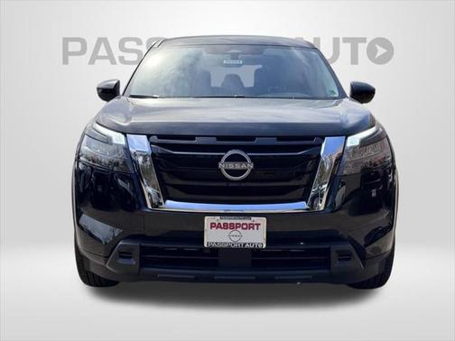 2025 Nissan Pathfinder S