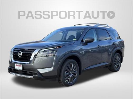 2025 Nissan Pathfinder SL 4WD