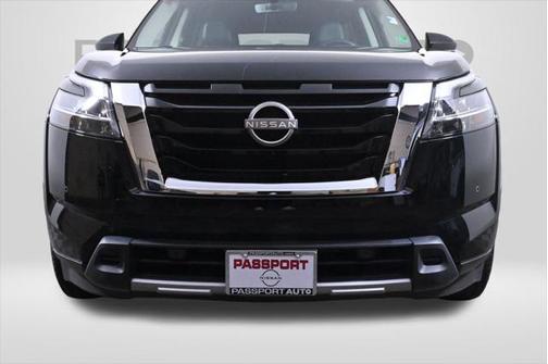 2024 Nissan Pathfinder SL 4WD