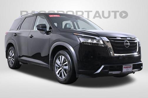 2024 Nissan Pathfinder SL 4WD