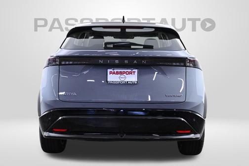 Boulder Gray Pearl/Black Diamond Pearl 2023 Nissan ARIYA VENTURE+
