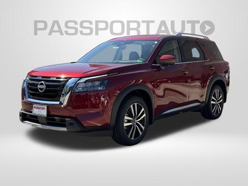 2025 Nissan Pathfinder Platinum 4WD