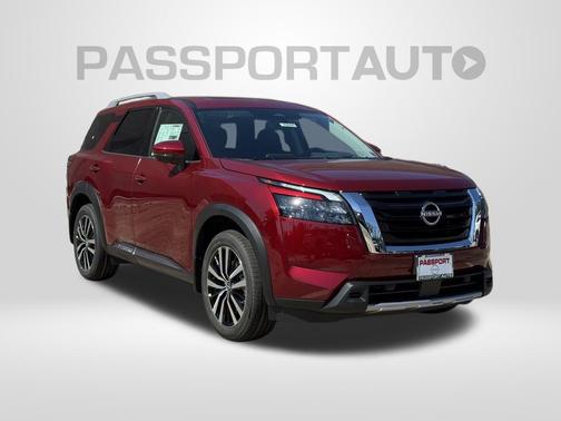 2025 Nissan Pathfinder Platinum 4WD