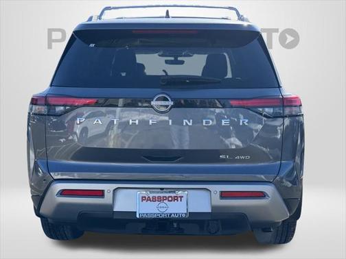 2025 Nissan Pathfinder SL 4WD