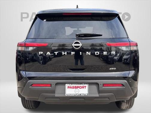 2025 Nissan Pathfinder S