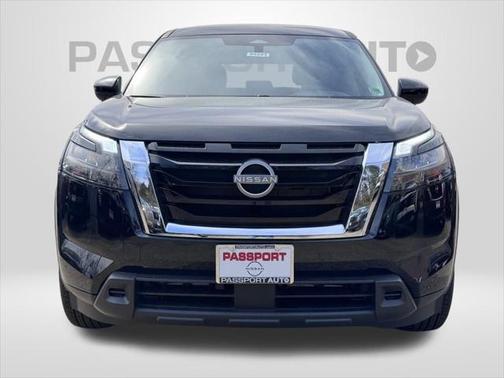 2025 Nissan Pathfinder S