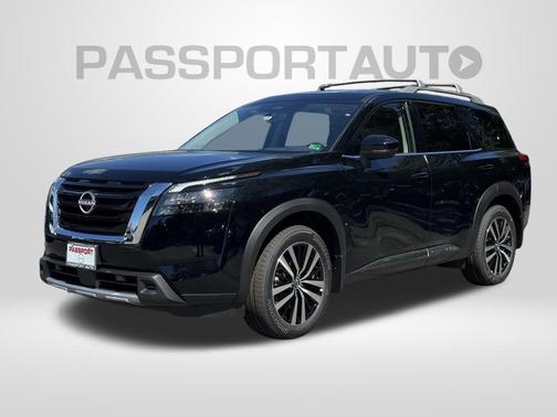 2025 Nissan Pathfinder Platinum 4WD