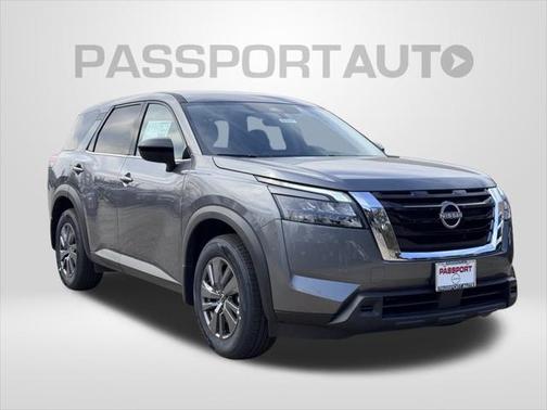 2025 Nissan Pathfinder S