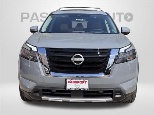 2025 Nissan Pathfinder Platinum 4WD