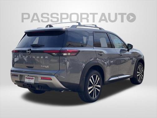 2025 Nissan Pathfinder Platinum 4WD