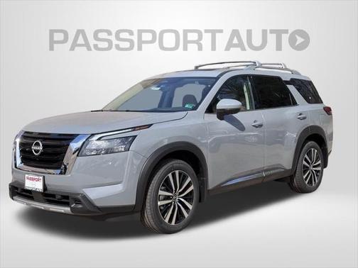 2025 Nissan Pathfinder Platinum 4WD