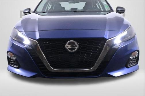 2021 Nissan Altima SR FWD