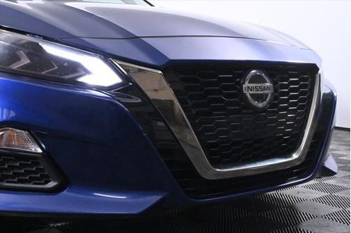 2021 Nissan Altima SR FWD