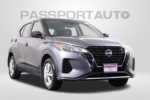 Gun Metallic 2023 Nissan Kicks S