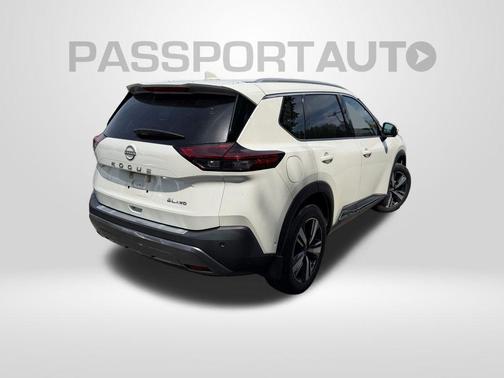 Pearl White Tricoat 2023 Nissan Rogue SL