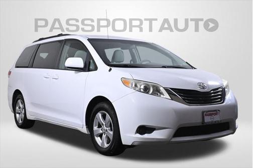 2013 Toyota Sienna LE