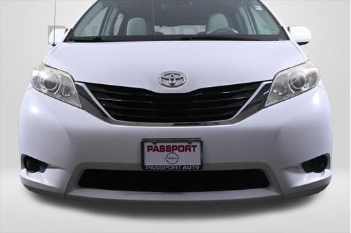 2013 Toyota Sienna LE