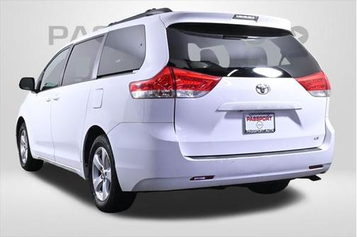 2013 Toyota Sienna LE