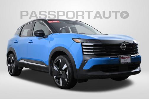 2025 Nissan Kicks SR