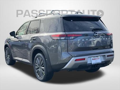 2025 Nissan Pathfinder SL 4WD