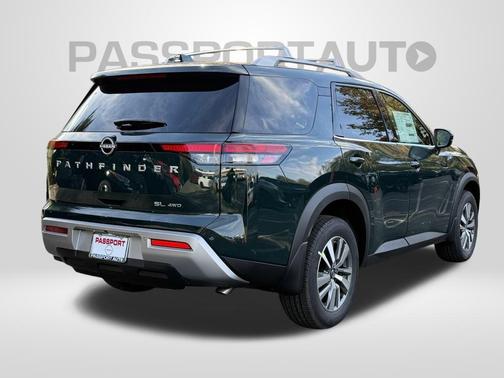 2025 Nissan Pathfinder SL 4WD