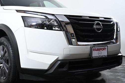 2025 Nissan Pathfinder SV 4WD