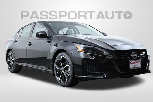 2025 Nissan Altima SR FWD