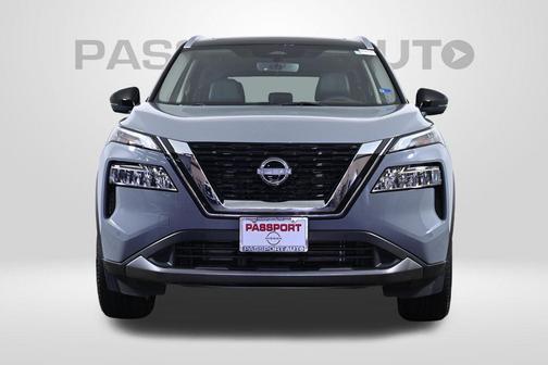 Boulder Gray Pearl/Super Black 2023 Nissan Rogue SL