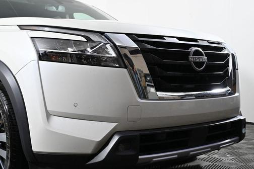 2022 Nissan Pathfinder Platinum 4WD