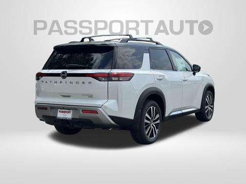 2025 Nissan Pathfinder Platinum 4WD