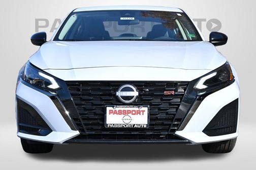 2025 Nissan Altima SR FWD