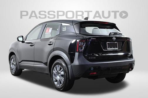 2025 Nissan Kicks S