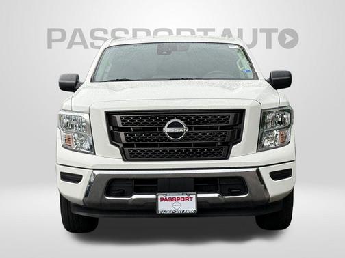 Glacier White 2024 Nissan Titan SV