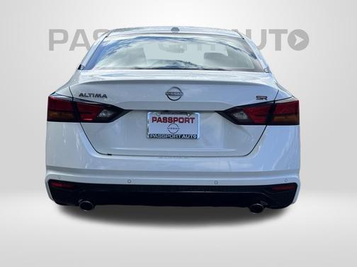 2025 Nissan Altima SR FWD