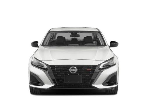2025 Nissan Altima SR FWD