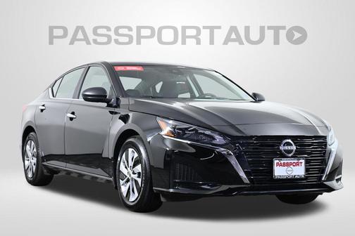 Super Black 2025 Nissan Altima S FWD