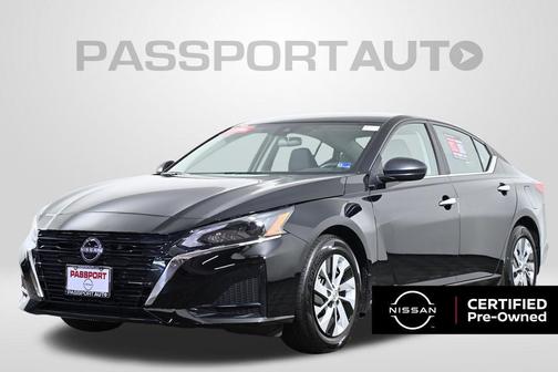 Super Black 2025 Nissan Altima S FWD