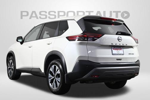 Pearl White Tricoat 2022 Nissan Rogue SV