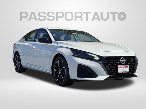 2025 Nissan Altima SR FWD