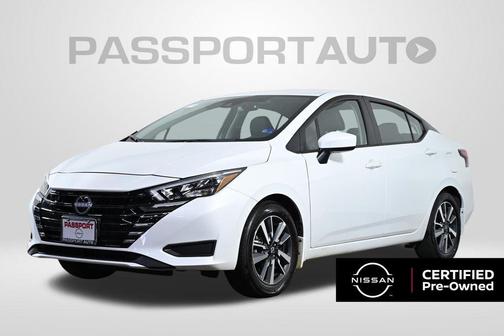 Aspen White Tricoat 2025 Nissan Versa 1.6 SV