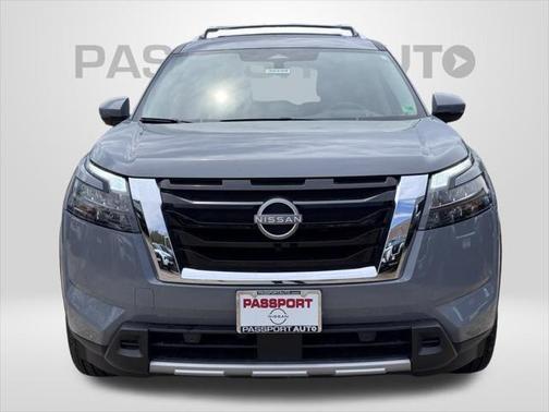 2025 Nissan Pathfinder Platinum 4WD